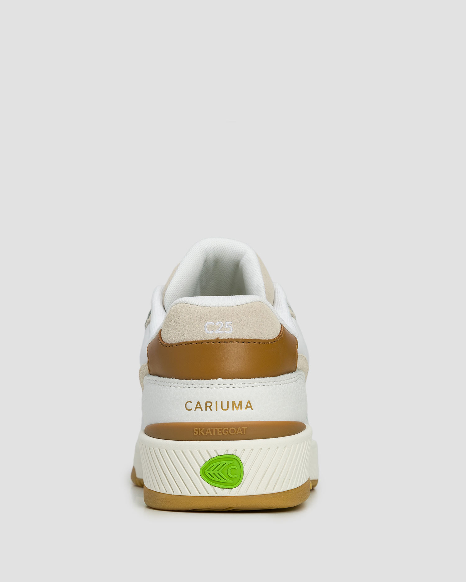 Sneakers in pelle da uomo Cariuma Skategoat C25 White Leather Silver Cloud Logo Camel
