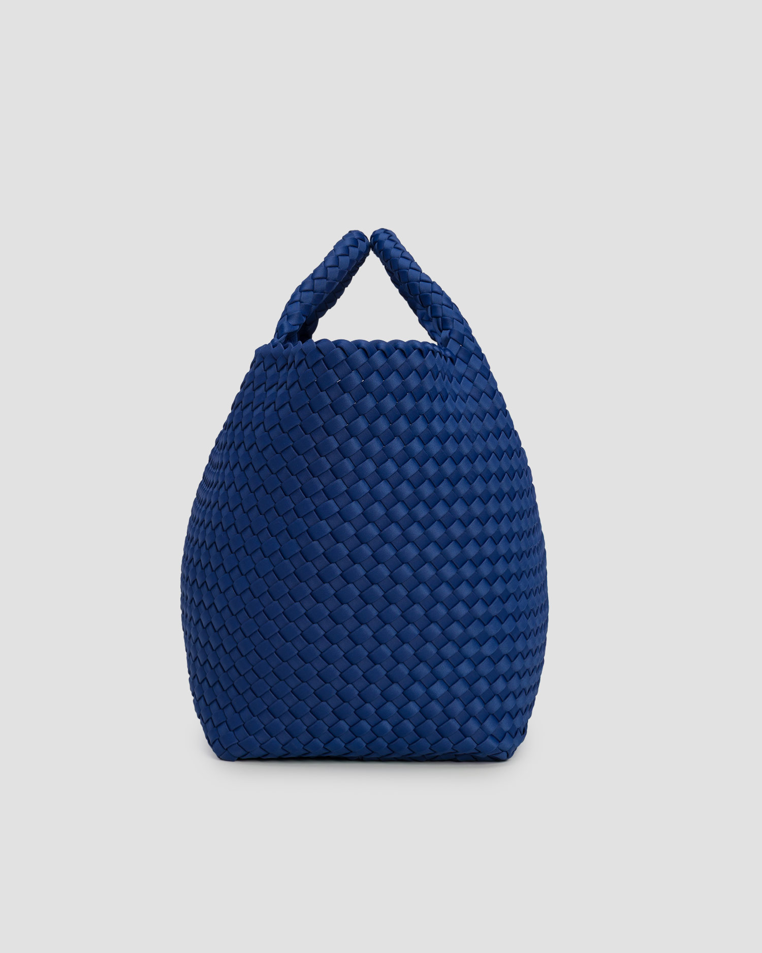 Naghedi St Barths Medium Tote Handgewebte Tasche in Blau