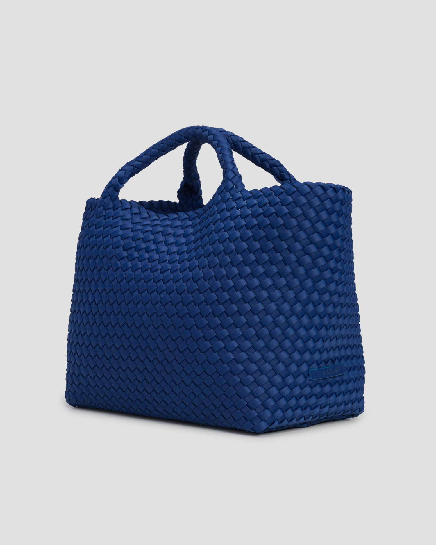Naghedi St Barths Medium Tote Handgewebte Tasche in Blau
