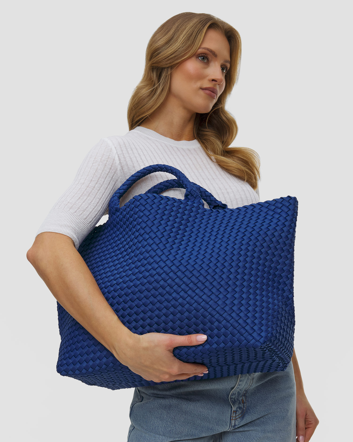 Naghedi St Barths Large Tote Handgewebte Tasche in Blau
