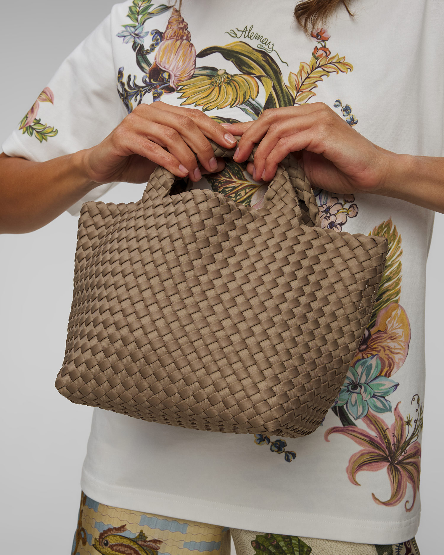 Ručne pletená dámska kabelka Naghedi St Barths Small Tote