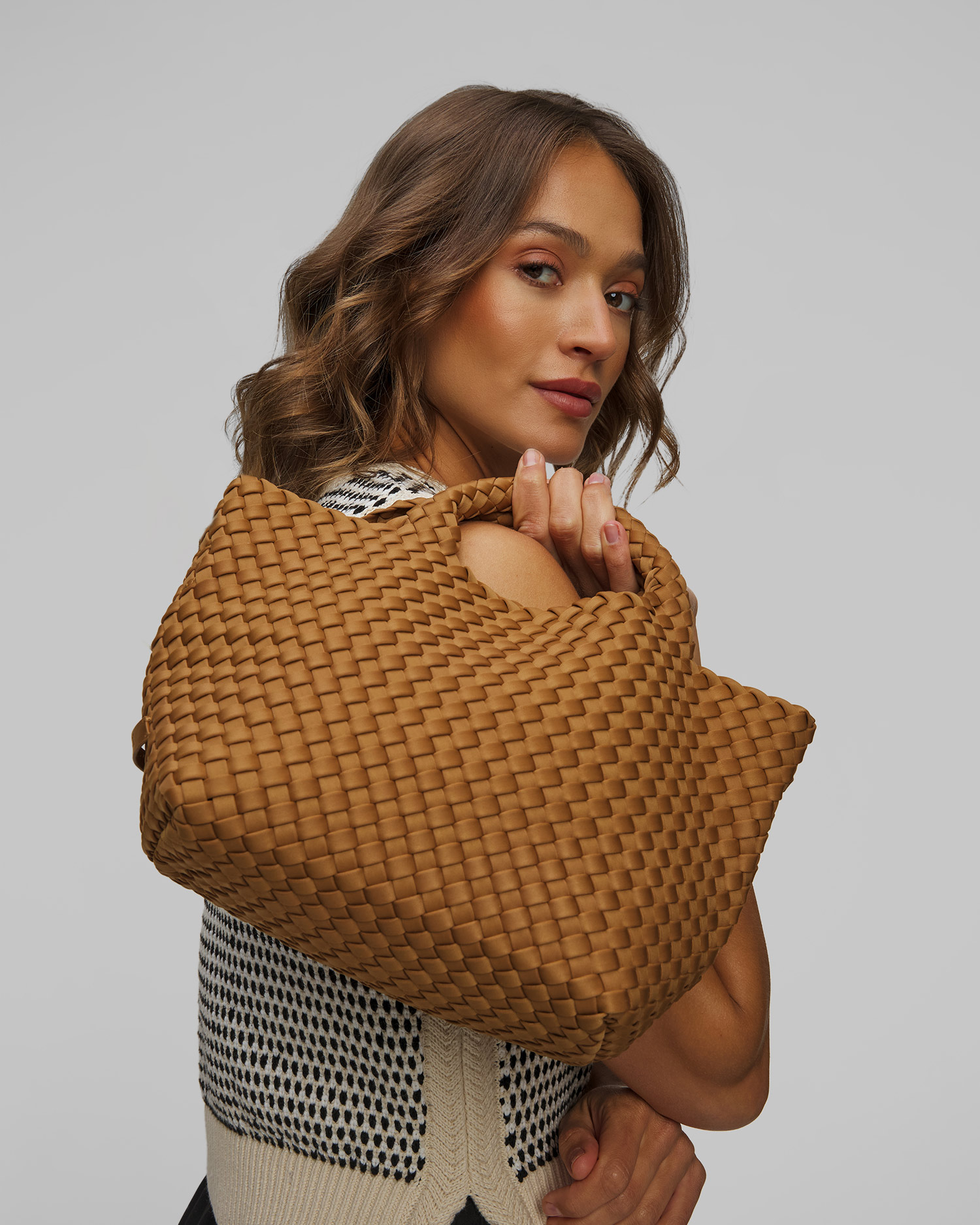 Borsa intrecciata a mano da donna Naghedi St Barths Small Tote