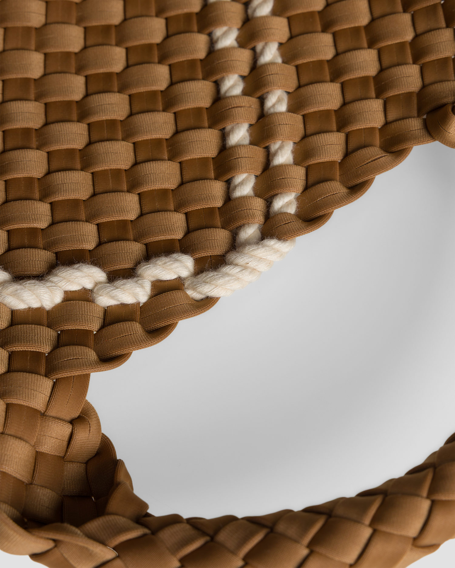 Borsa intrecciata a mano da donna Naghedi St Barths Small Tote