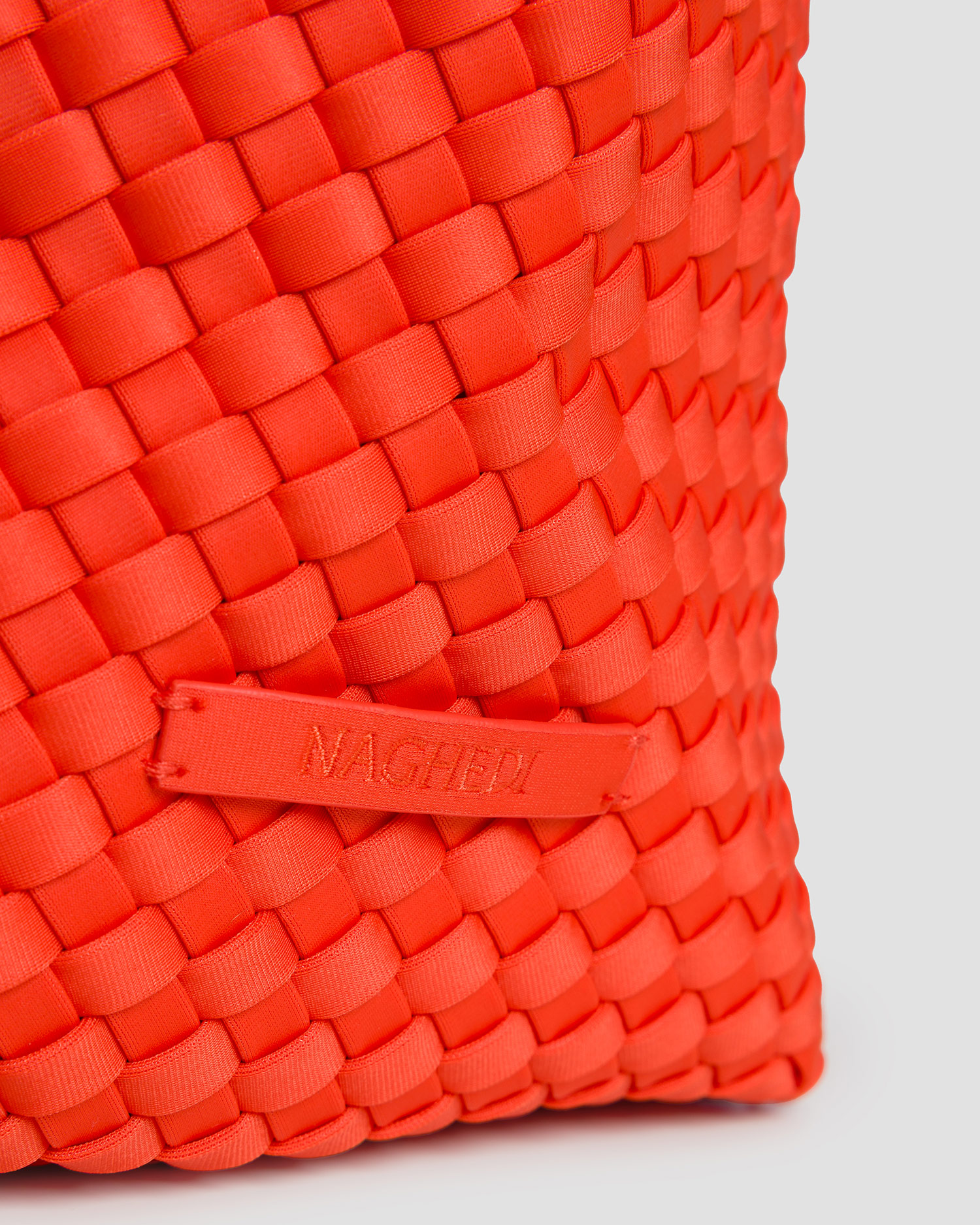 Borsa intrecciata a mano da donna Naghedi St Barths Medium Tote