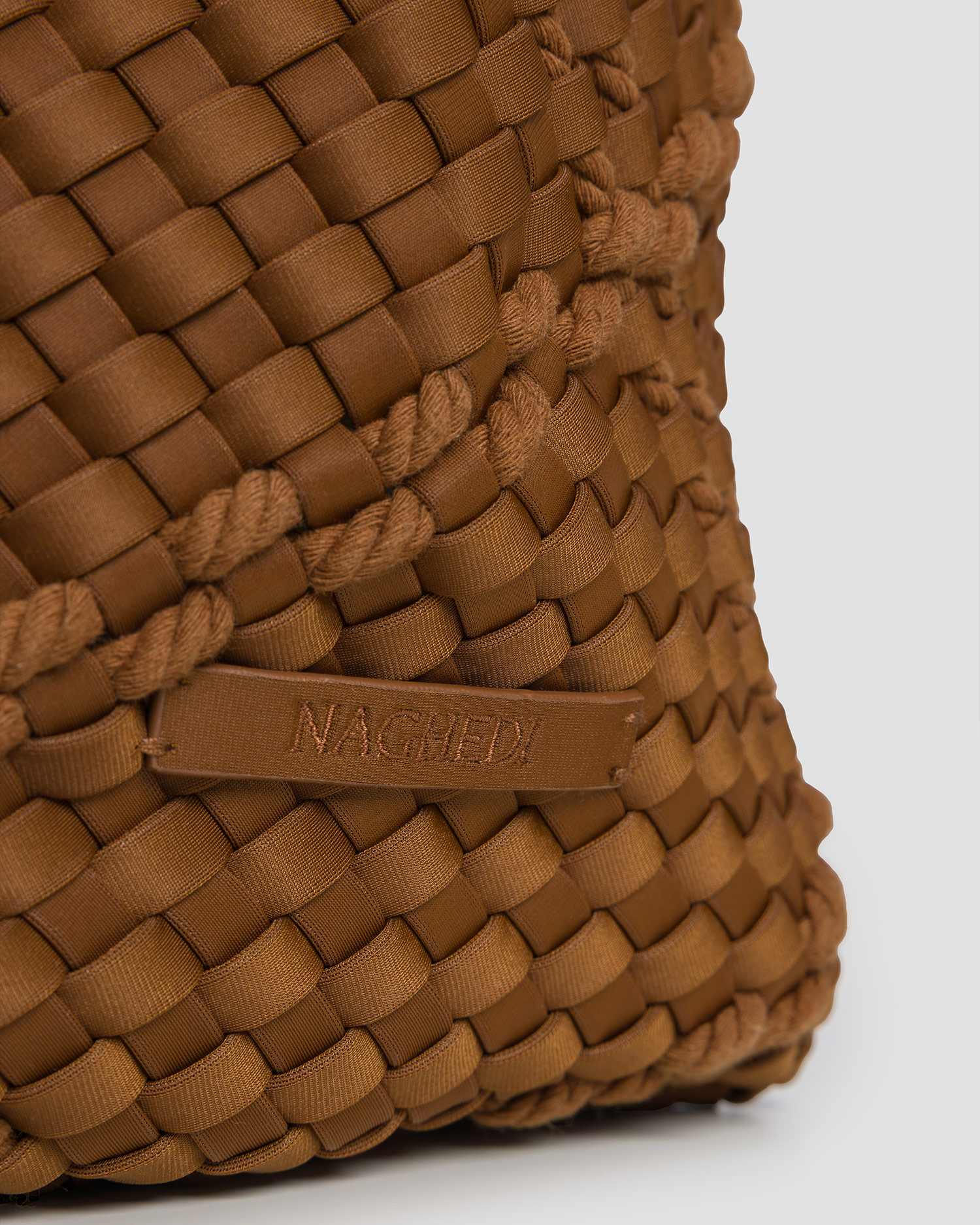 Borsa intrecciata a mano da donna Naghedi St Barths Medium Tote