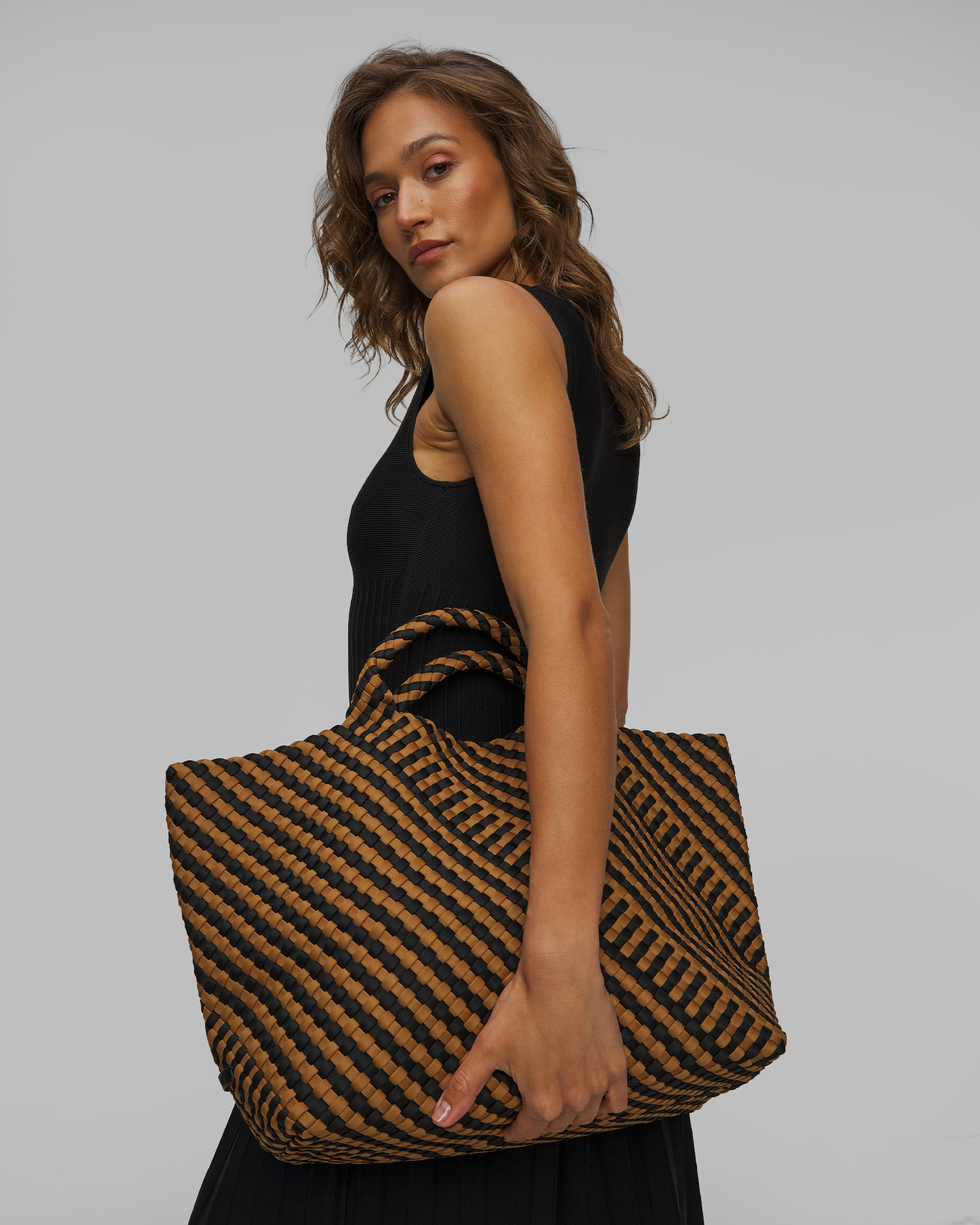 Borsa intrecciata a mano da donna Naghedi St Barths Large Tote