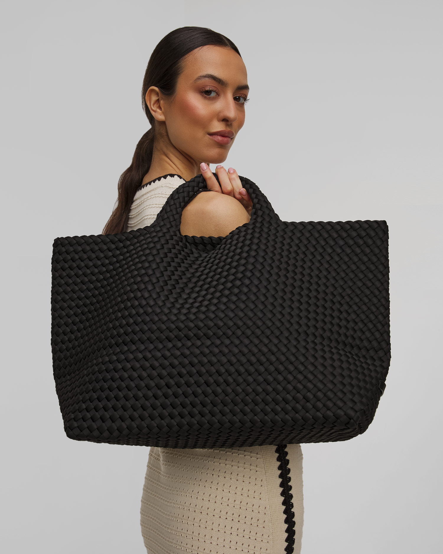 Ručne pletená dámska kabelka Naghedi St Barths Large Tote