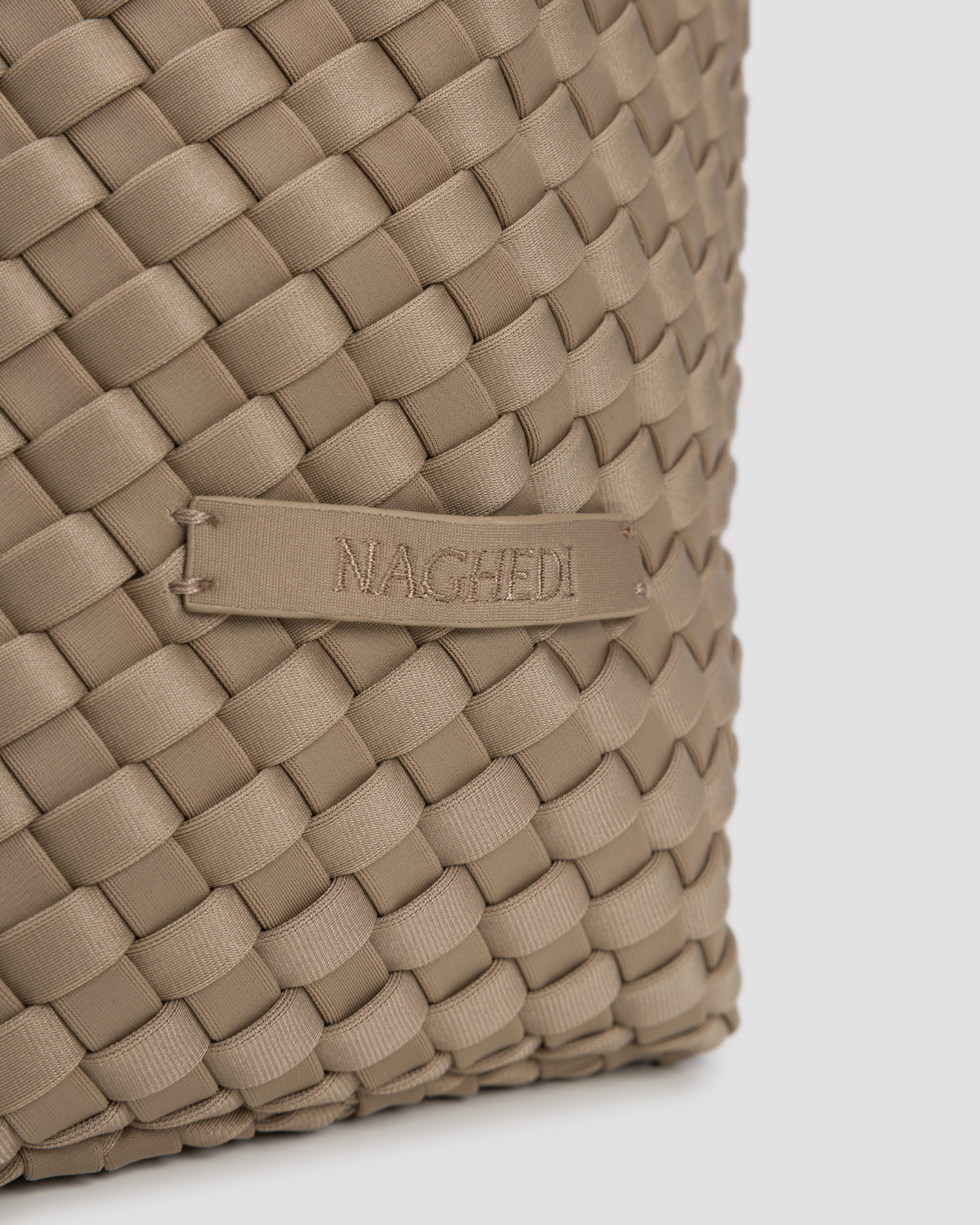 Dámska ručne pletená kabelka Naghedi Nomad Hobo Medium