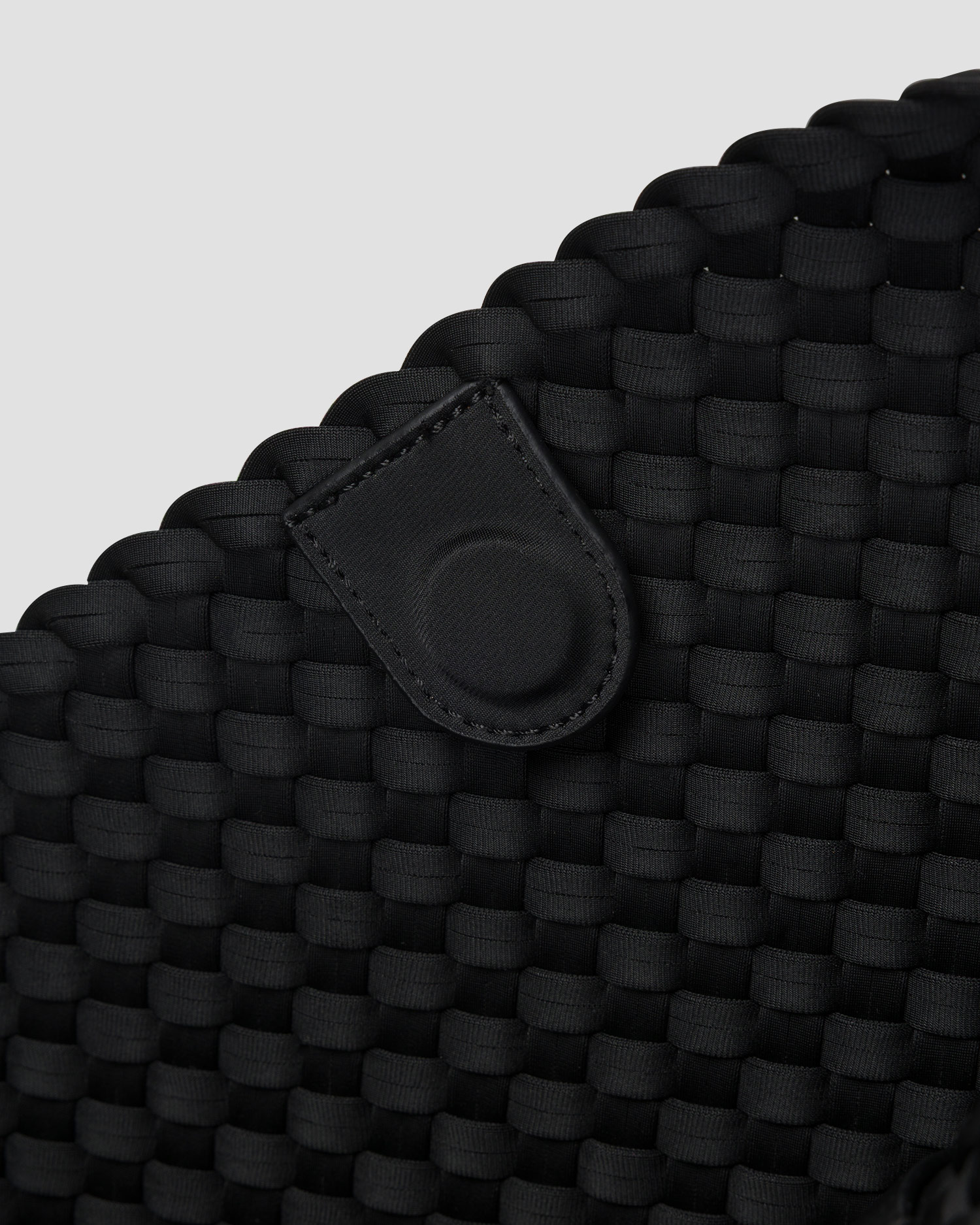 Ręcznie pleciona torebka damska Naghedi Nomad Hobo Medium