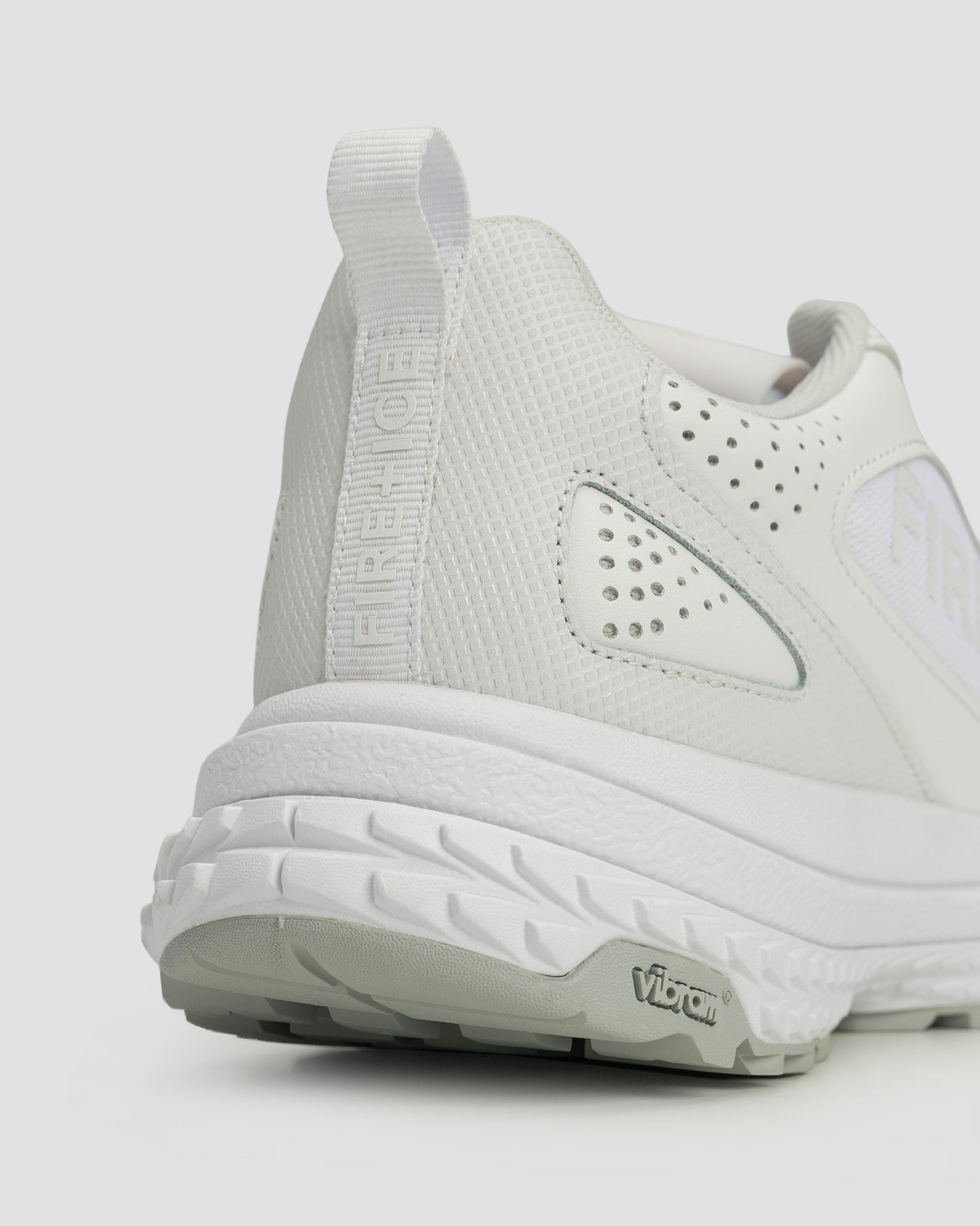Adidași pentru femei BOGNER FIRE & ICE Robin albi