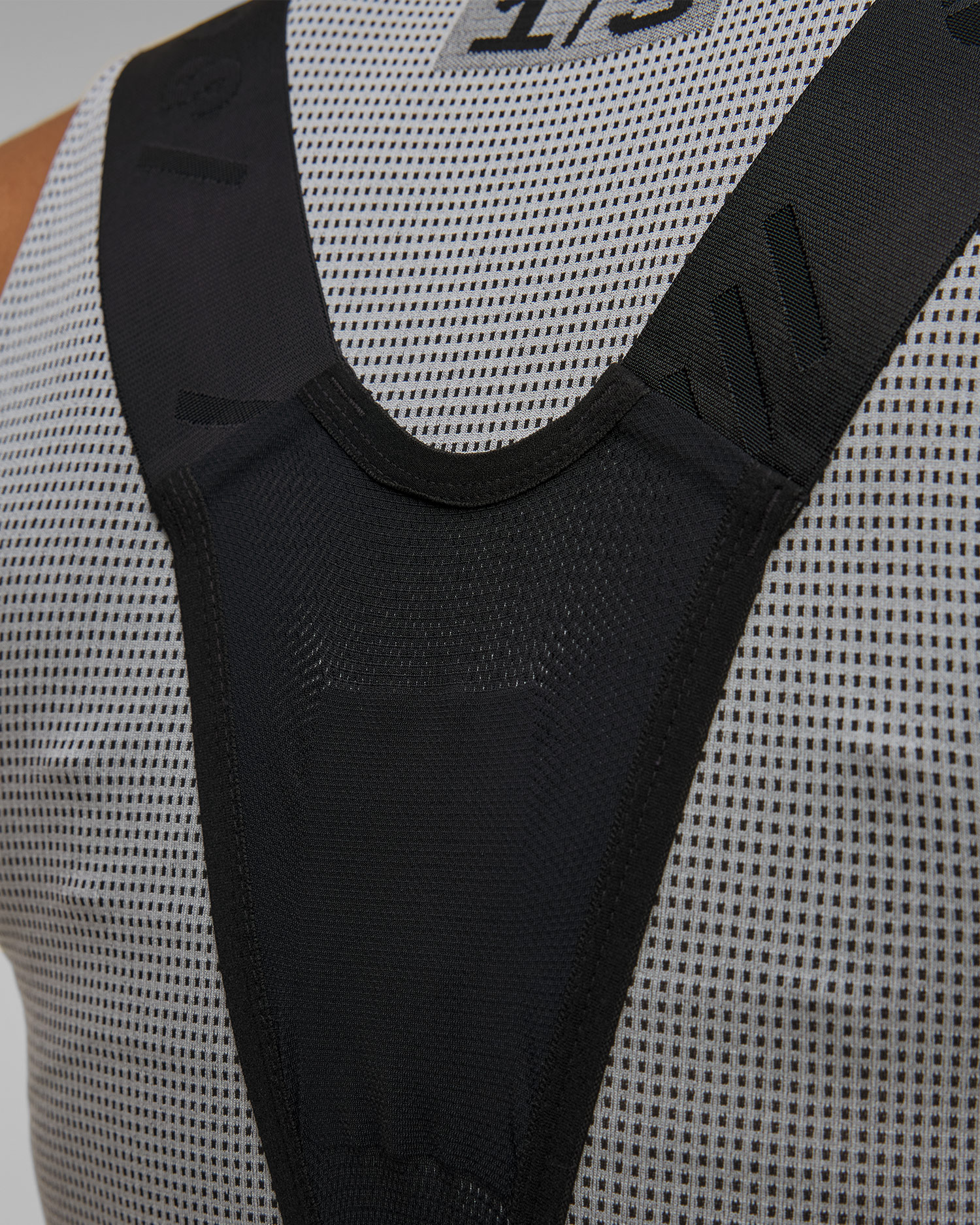 Szorty rowerowe z szelkami damskie Isadore Signature Clippee System Bib Shorts 2.0 czarne