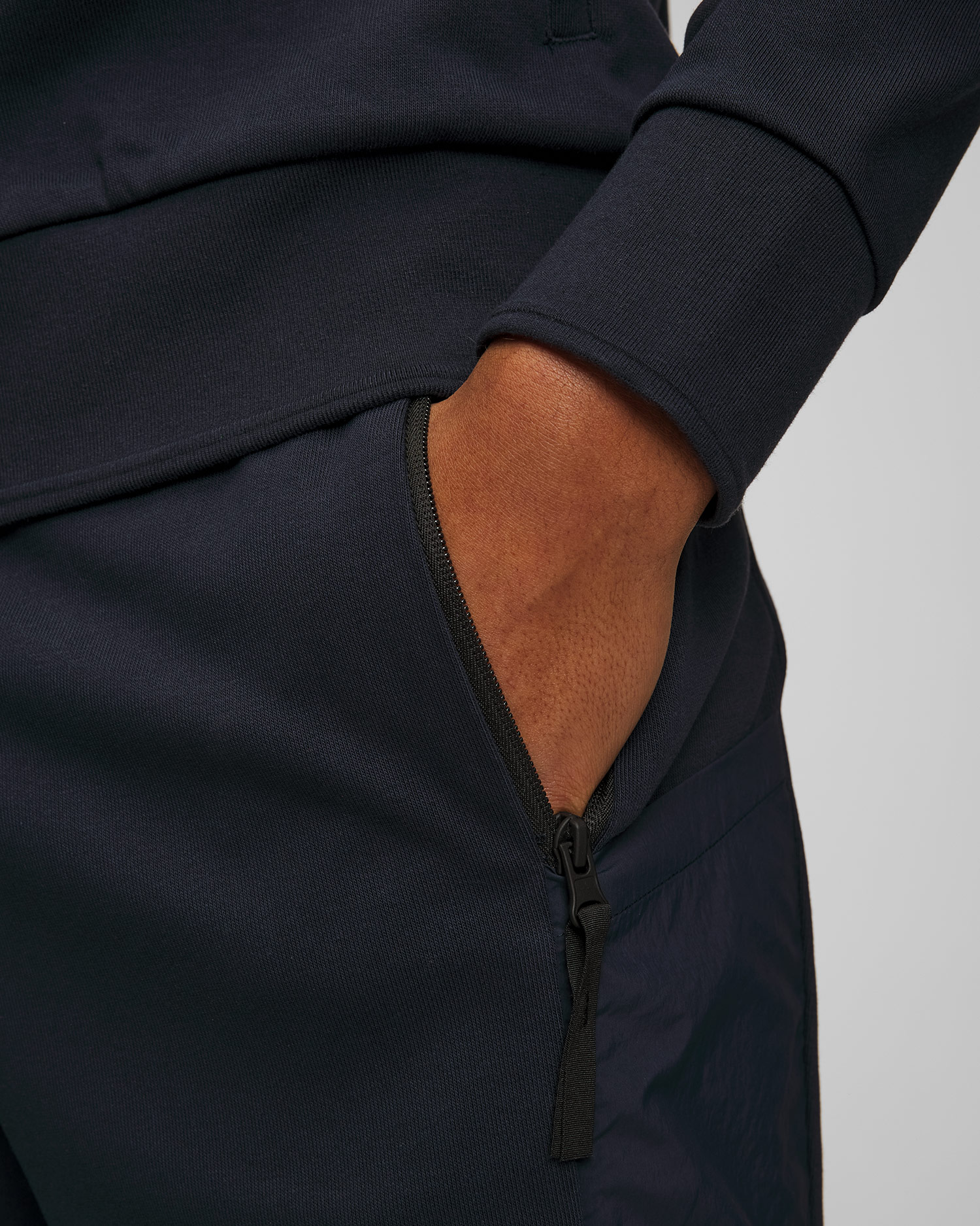 Tmavě modré teplákové kraťasy BOGNER FIRE+ICE Leif