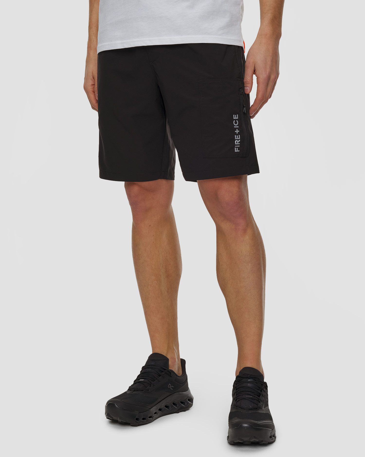 Černé pánské teplákové šortky BOGNER FIRE + ICE PAVEL2