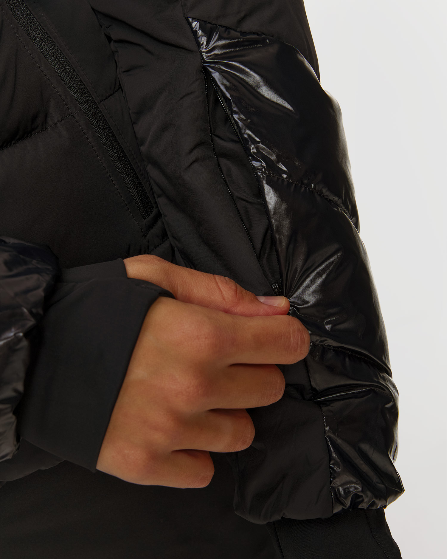 Dámská lyžařská bunda BOGNER FIRE+ICE Farina3 v černé barvě