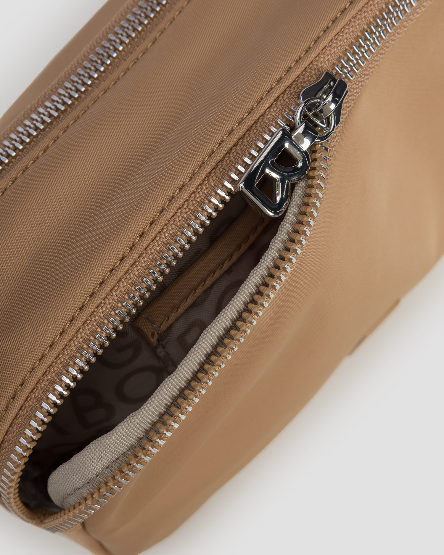 BOGNER Avy Damentasche in Beige