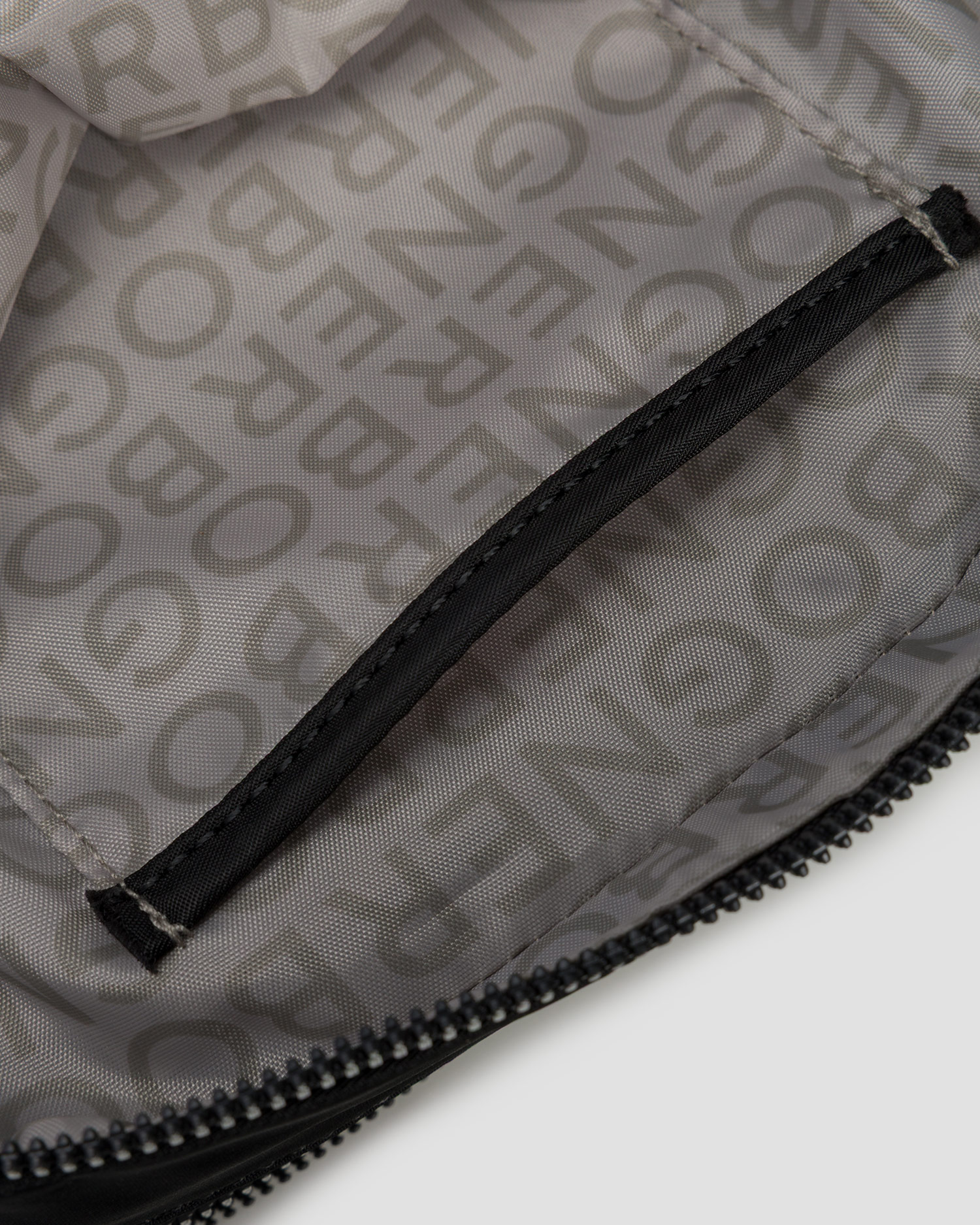 Dámská kabelka BOGNER Avy v černé barvě