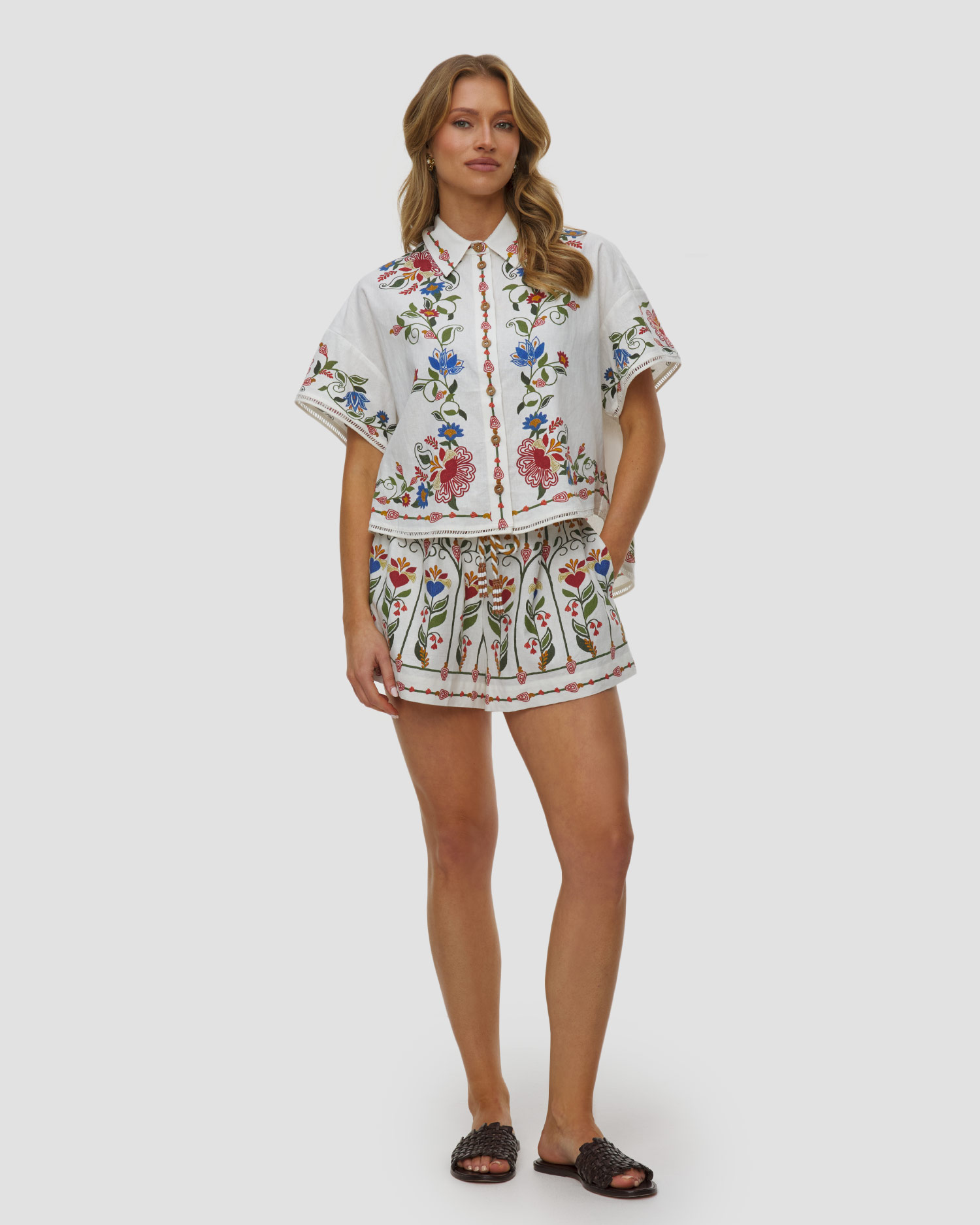 Farm Rio Leinenshorts für Damen