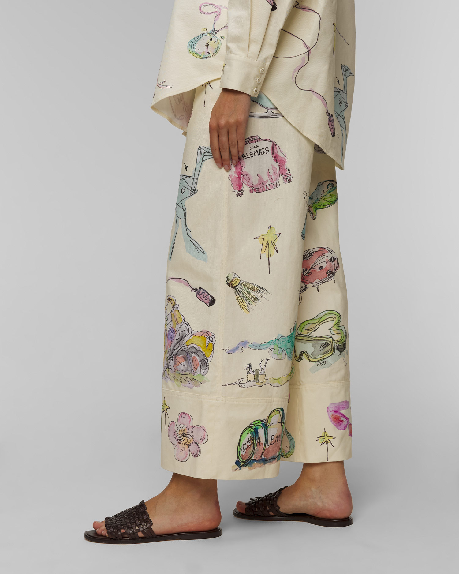 Pantaloni pentru femei din colecția limitată Alemais Court