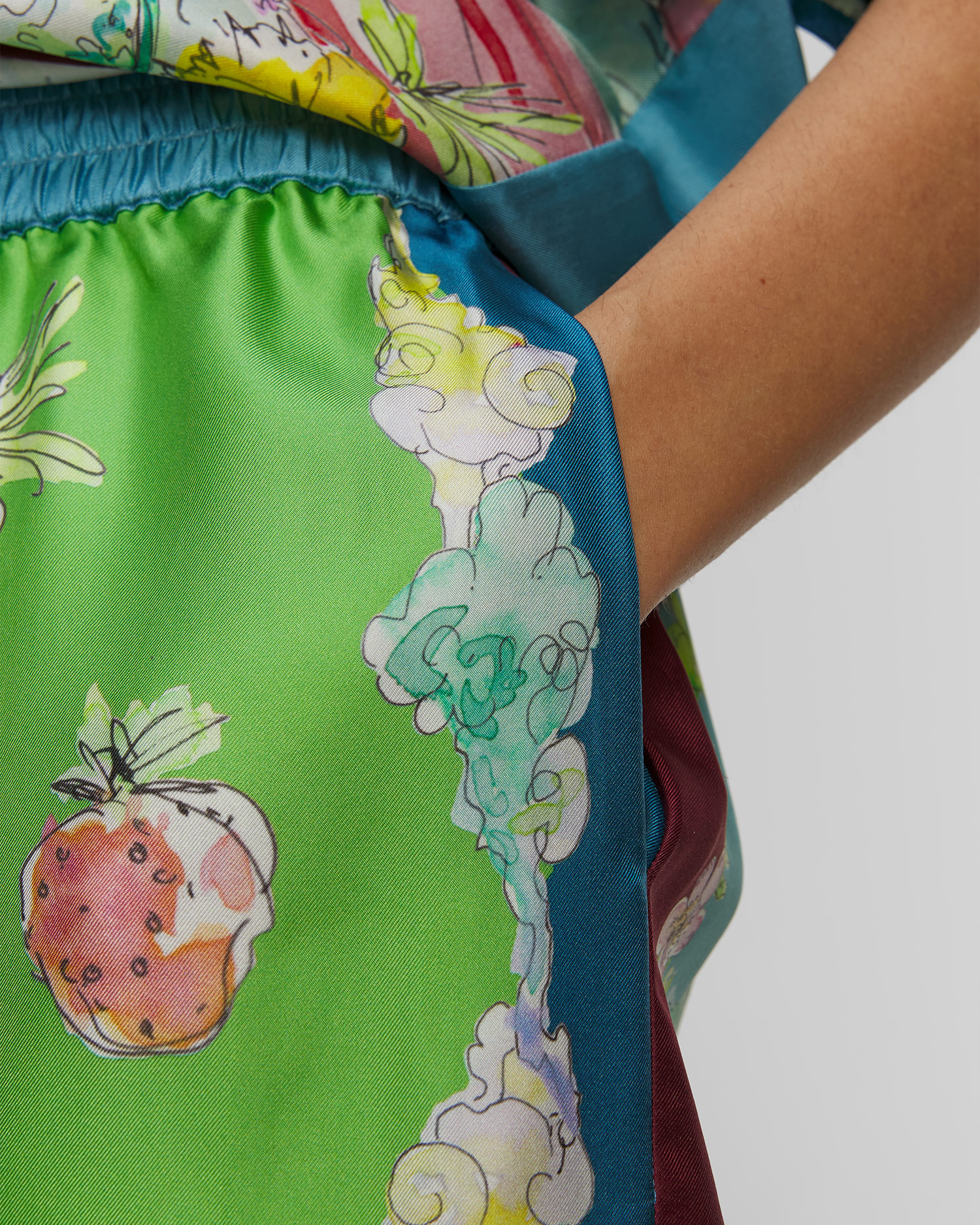 Hodvábne nohavice z limitovanej dámskej kolekcie Alemais Daria