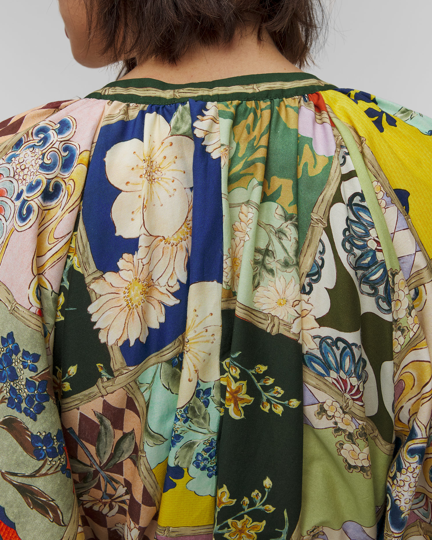 Dámske hodvábne šaty Alemais Bianca