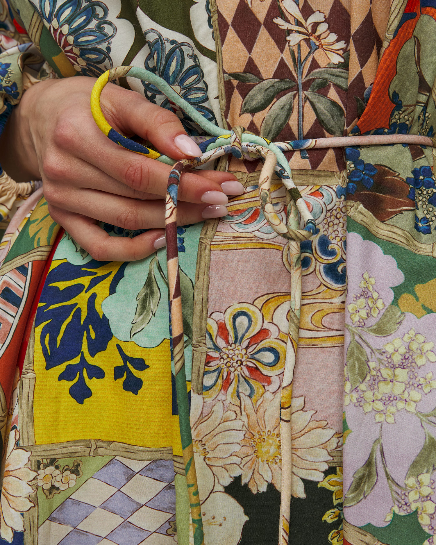 Dámske hodvábne šaty Alemais Bianca