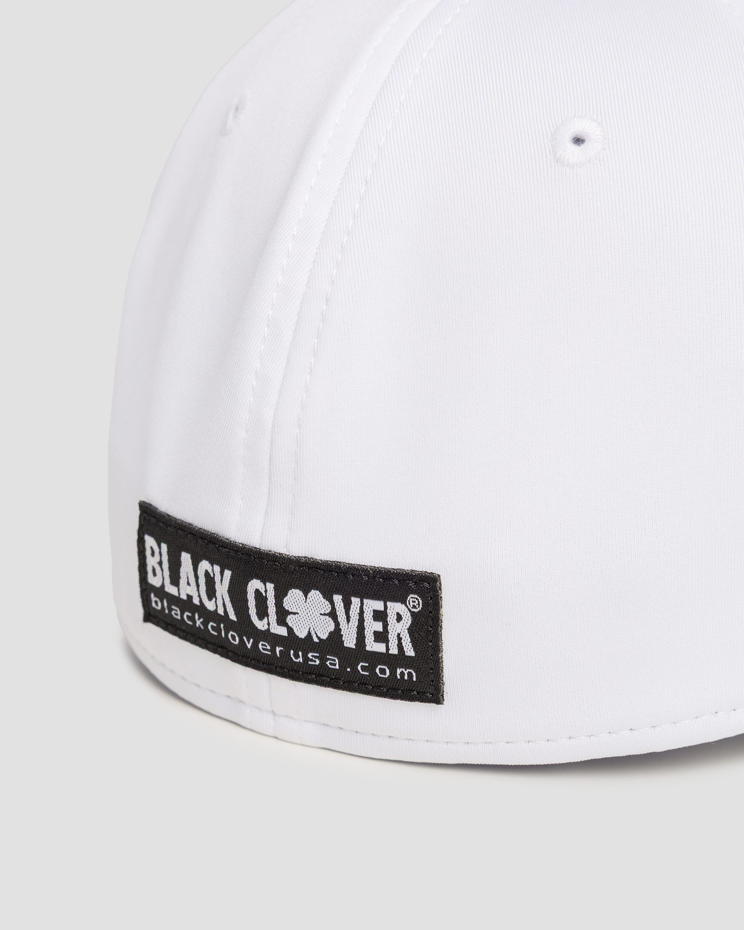 Biało-czarna czapka z daszkiem męska Black Clover Premium Clover 1