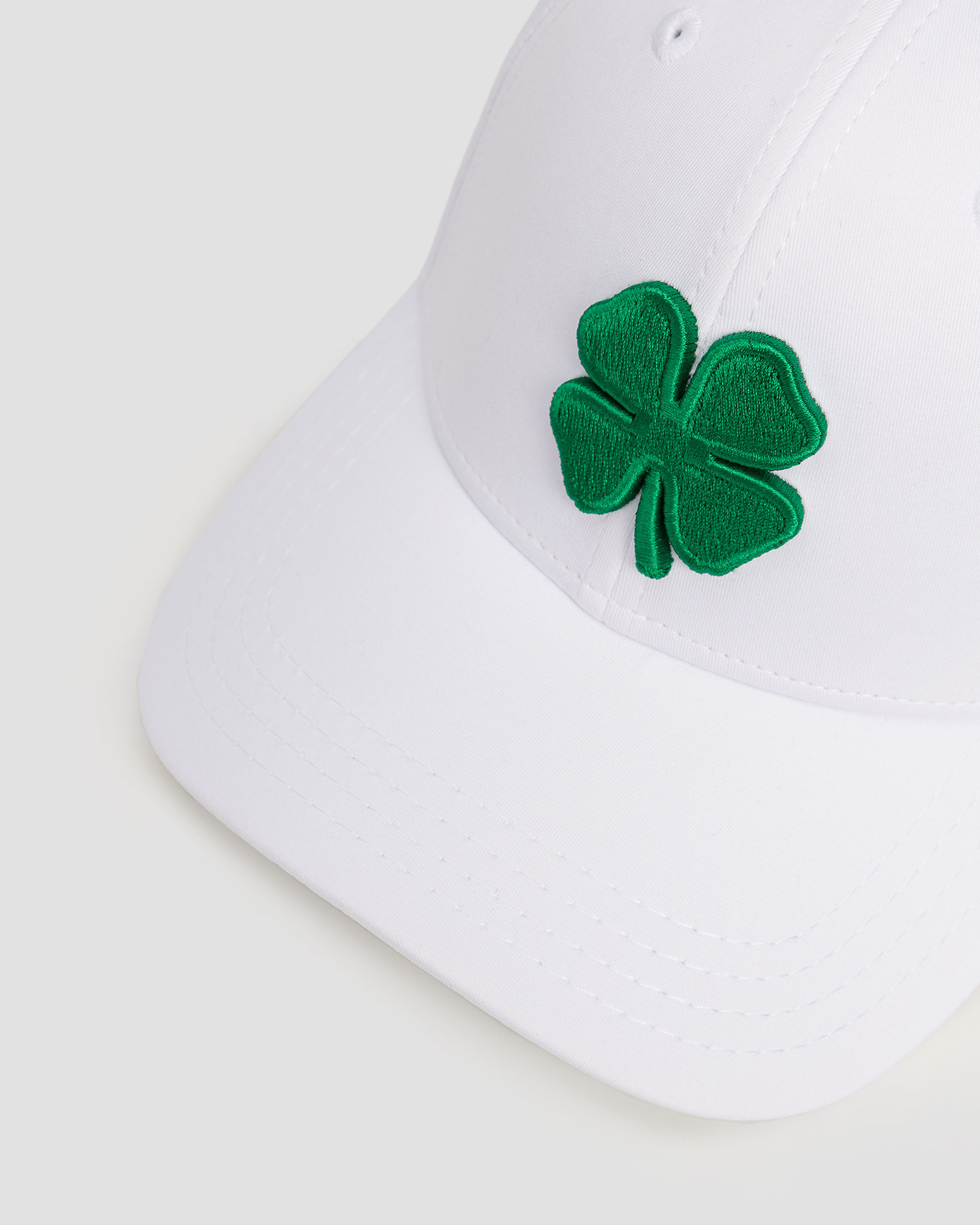 Biało-zielona czapka z daszkiem Black Clover Premium Clover 16