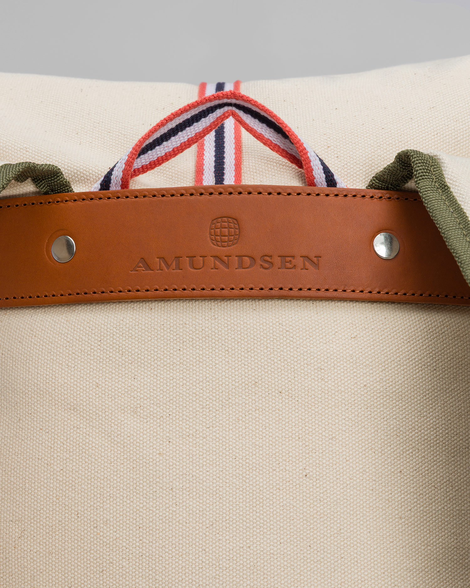 Sac à dos beige canvas Amundsen Sports V-Bond Day Pack 25L