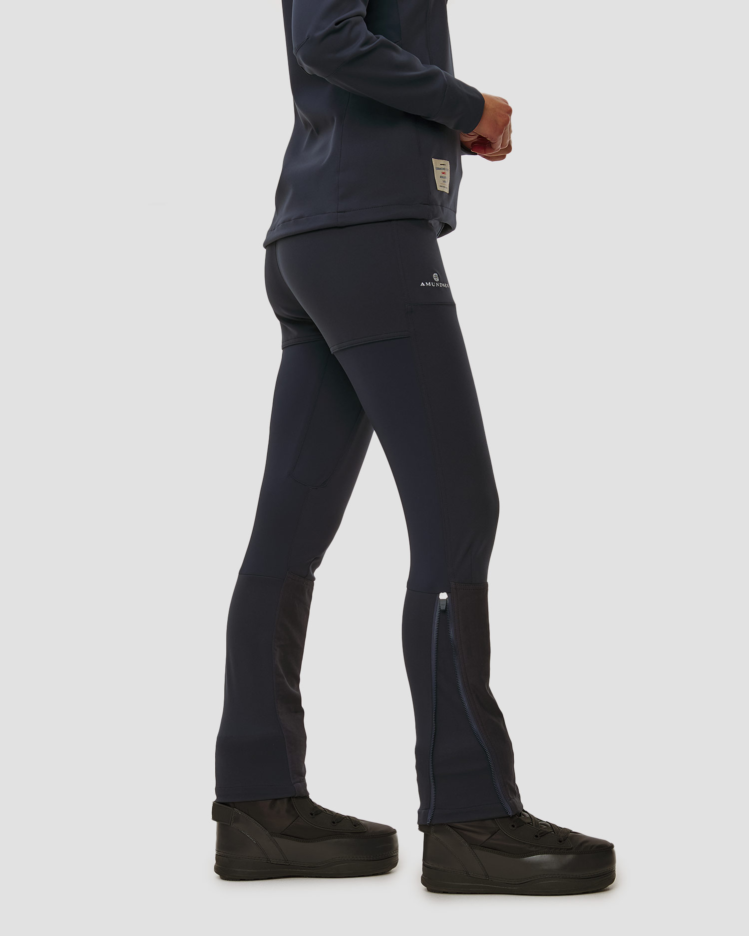 Spodnie softshellowe damskie Amundsen Sports 5Mila Pants granatowe