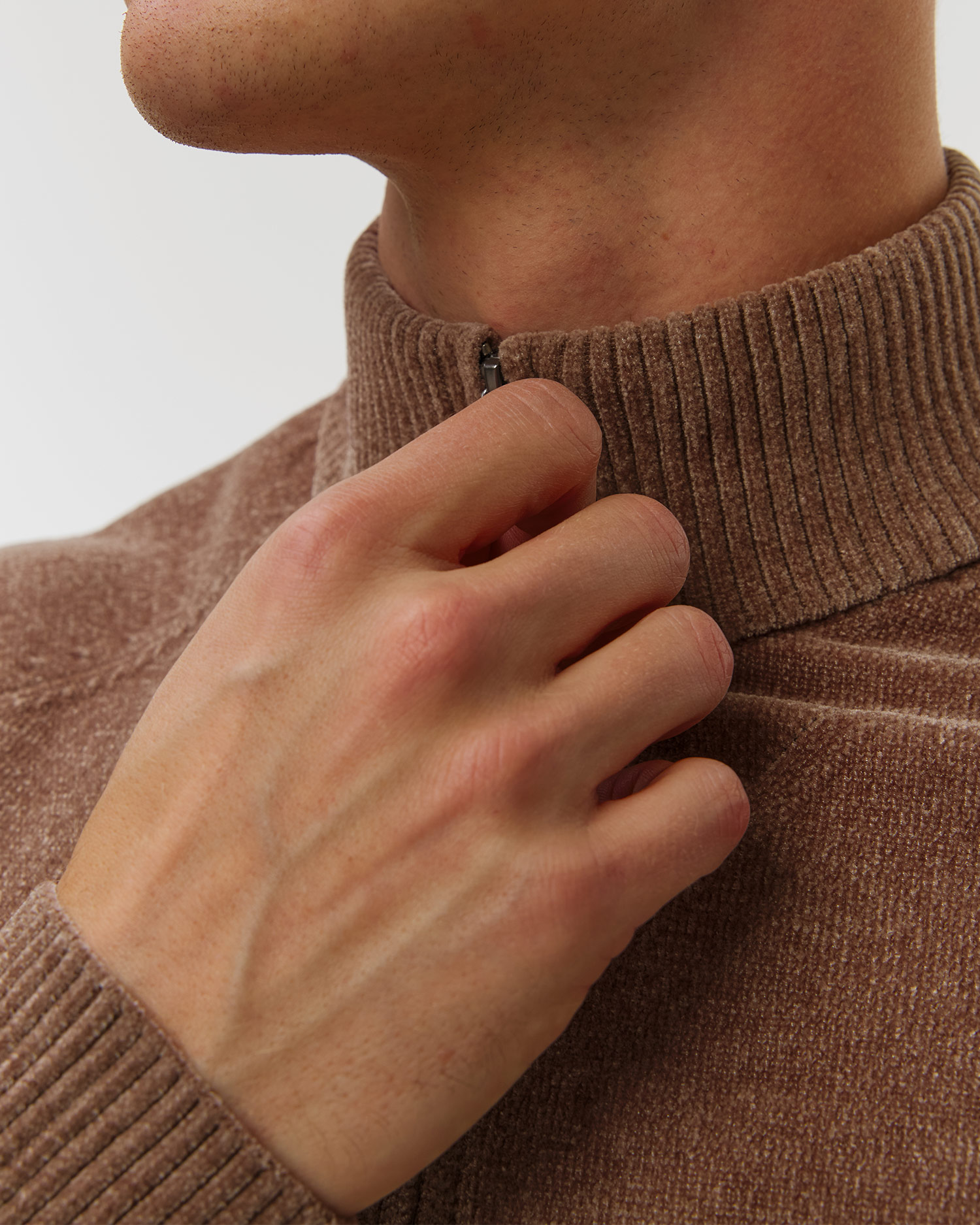 Pánsky hnedý sveter na zips Unity Original Chimbo Cheni