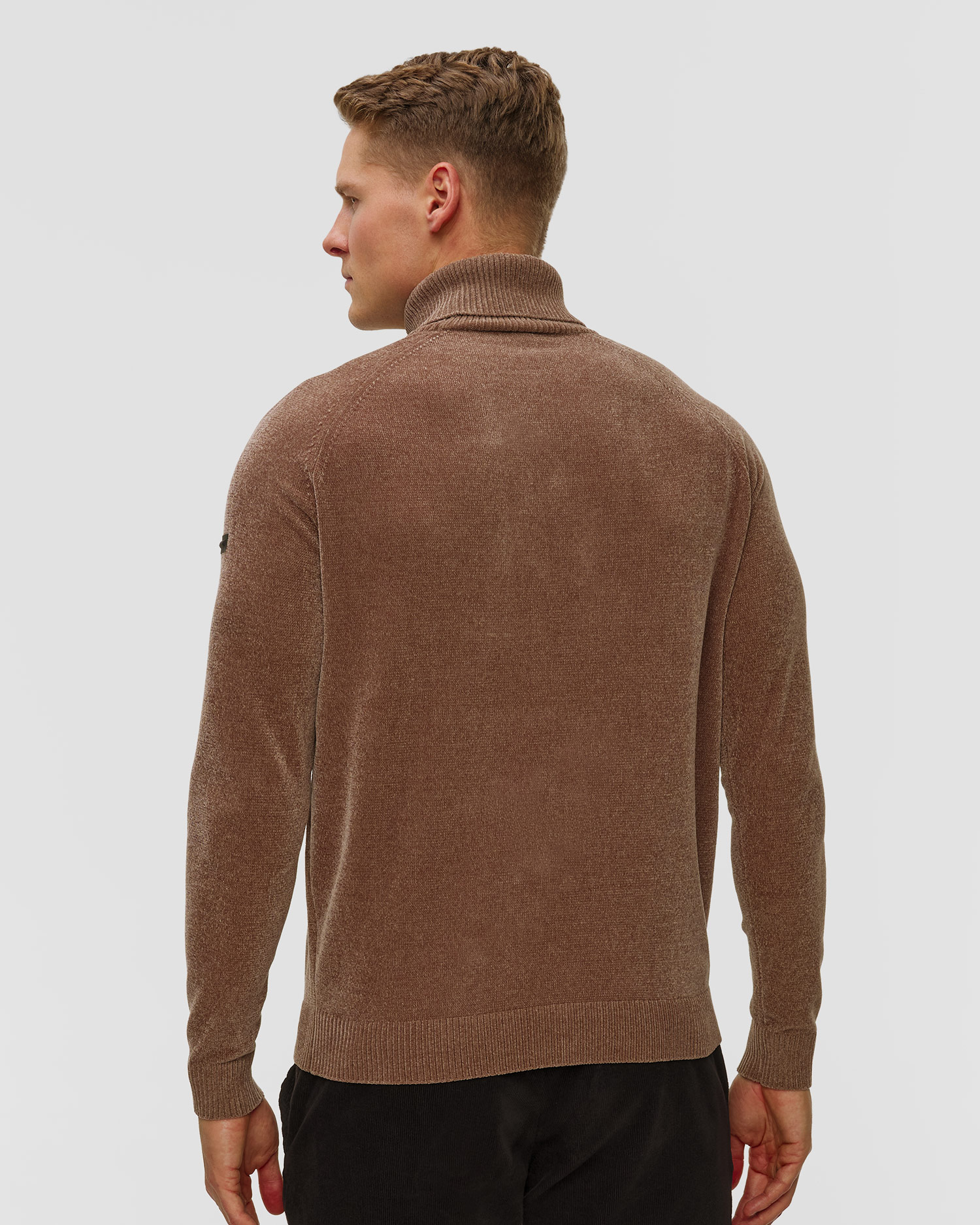 Pánsky hnedý sveter s rolákom Unity Original Popov Cheni