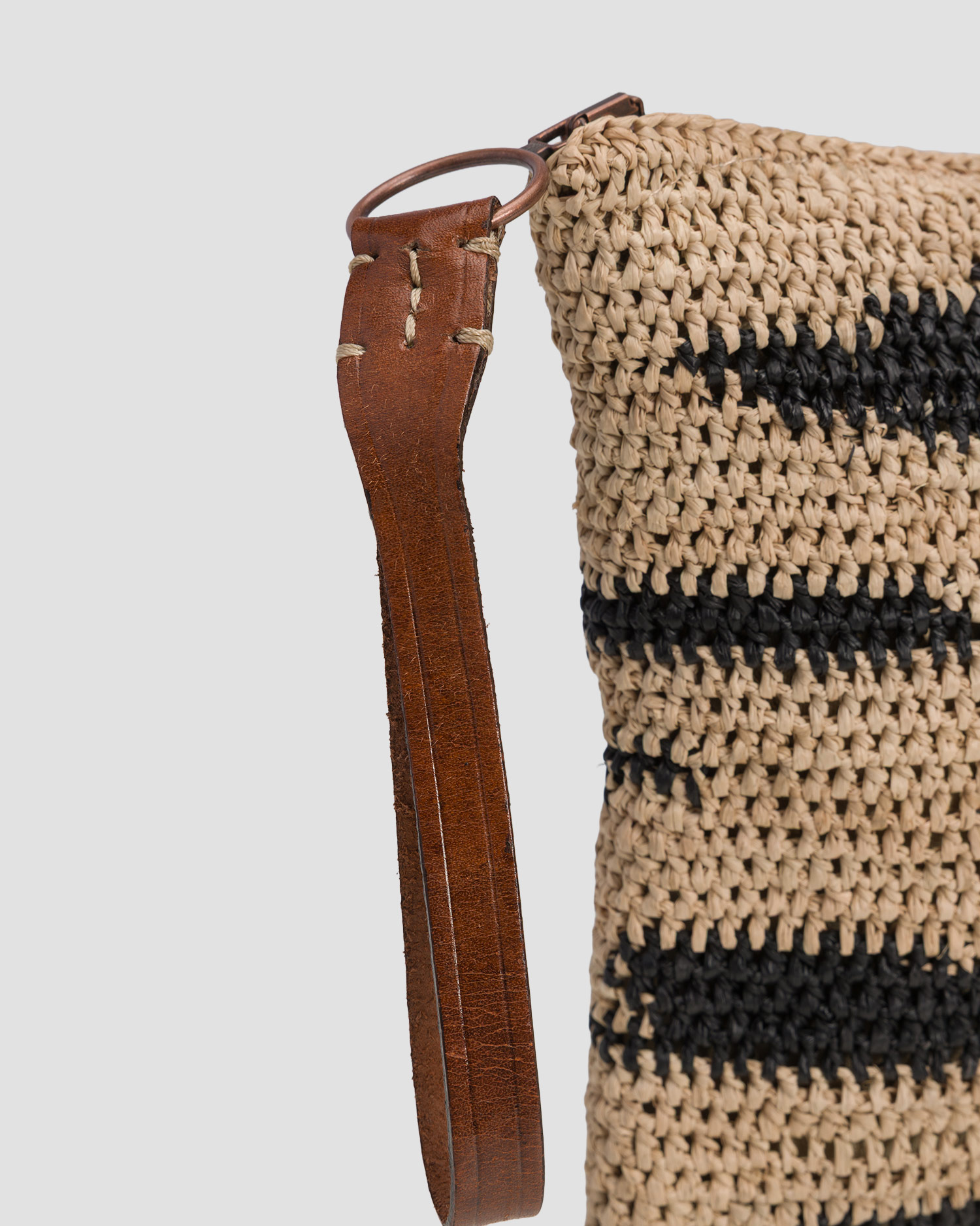 Ibeliv Ampy Handgewebte Clutch-Tasche