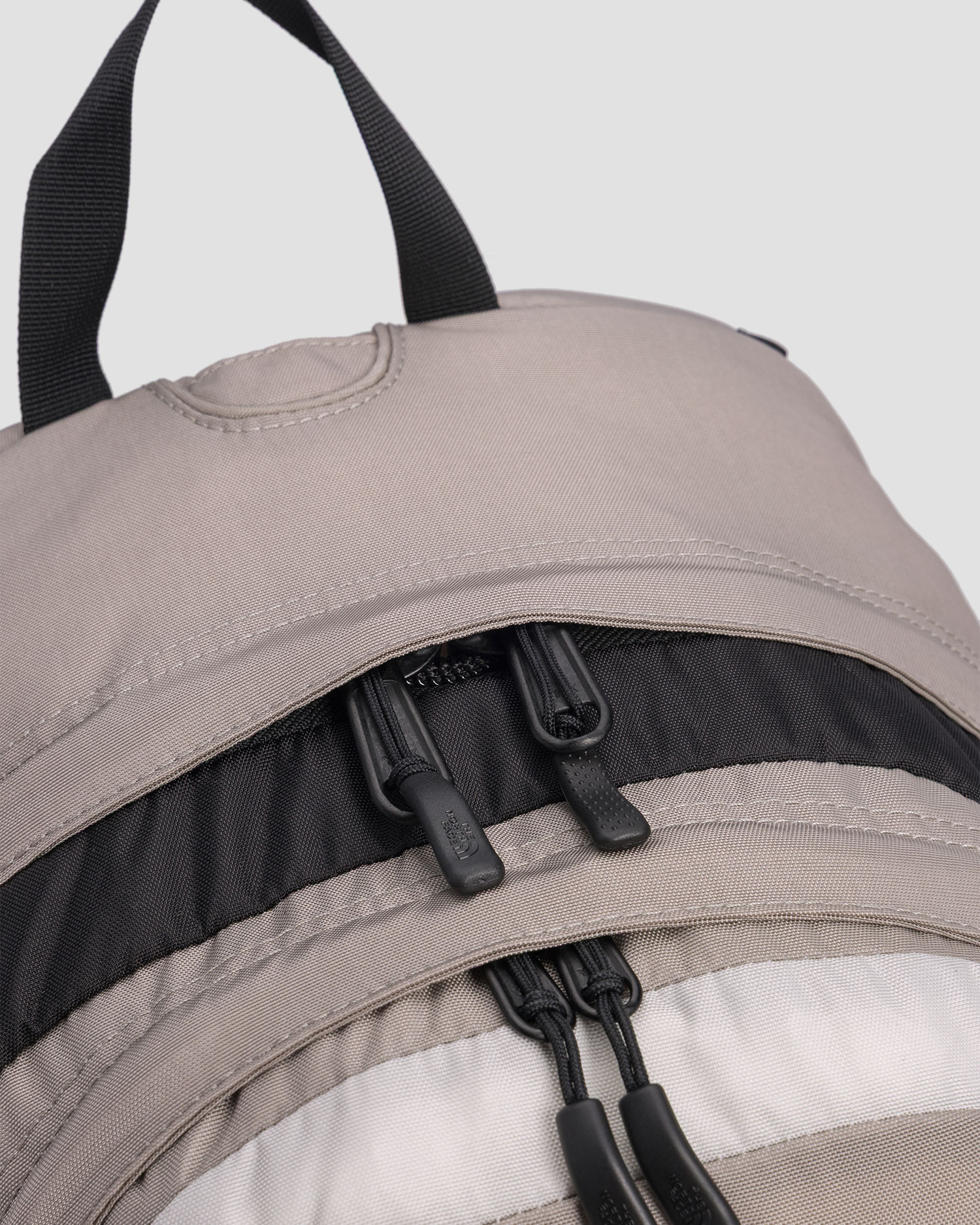 The North Face Hot Shot SE 30L Rucksack in Grau