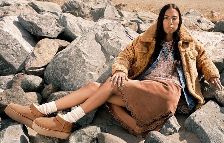 UGG