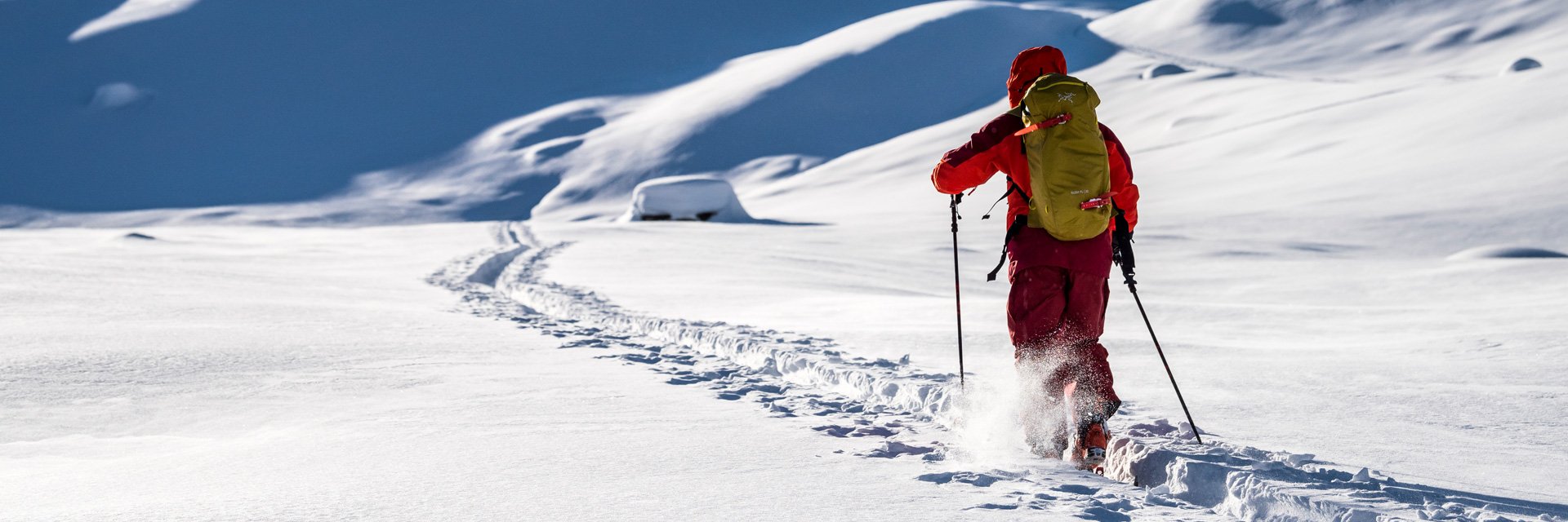 Vše, co budete potřebovat na skitourové výšlapy. Skitourové oblečení – jak se správně obléct?