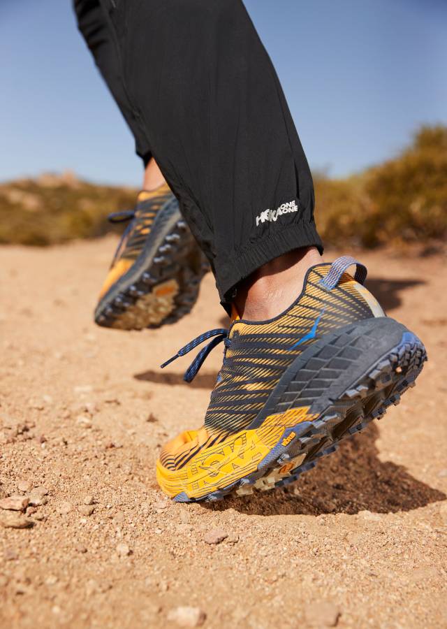 Pantofi de trail - nu trebuie să îți faci griji că îți pierzi aderența