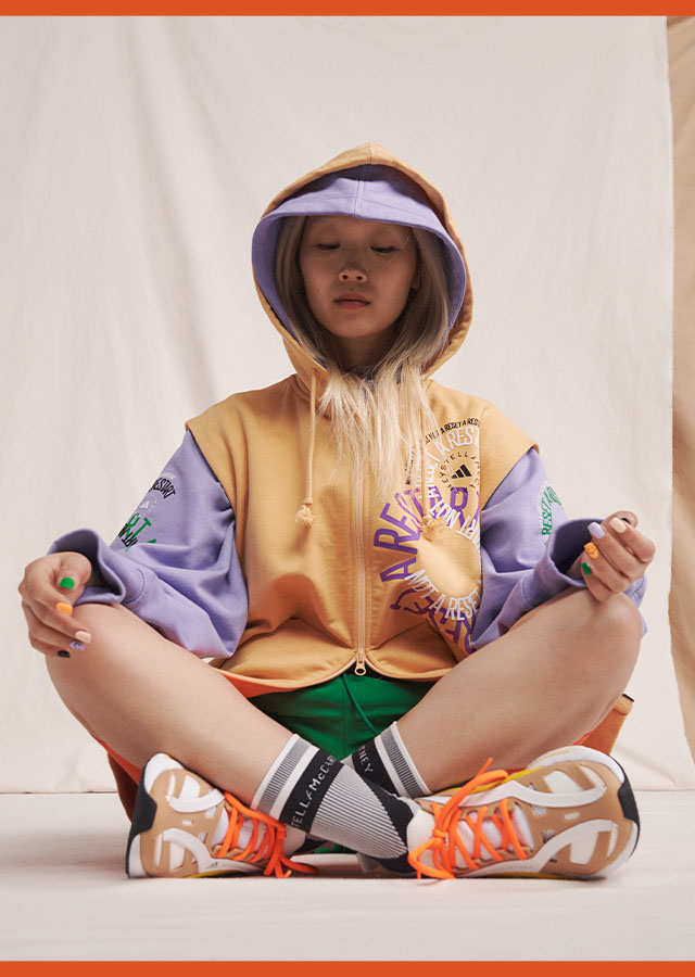 Adidas by Stella McCartney - odzież athleisure.